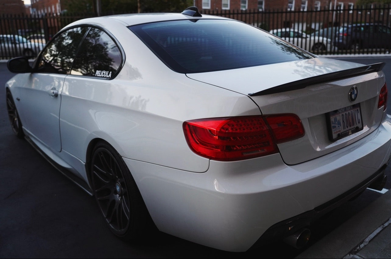 PELICULA Window Decal/Sticker